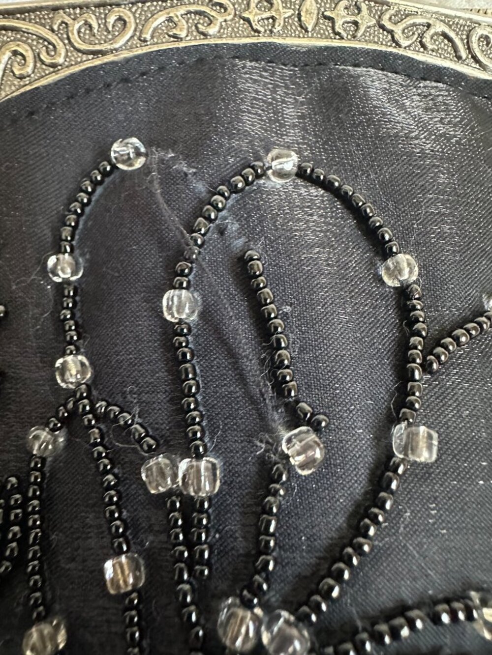 Vintage Valerie Stevens Black Beaded Silk Evening Bag with Mirror & Chain - Picture 4 of 8